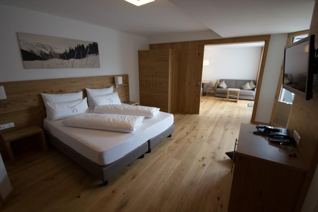Berglife Appartements Serfaus Pokój zdjęcie